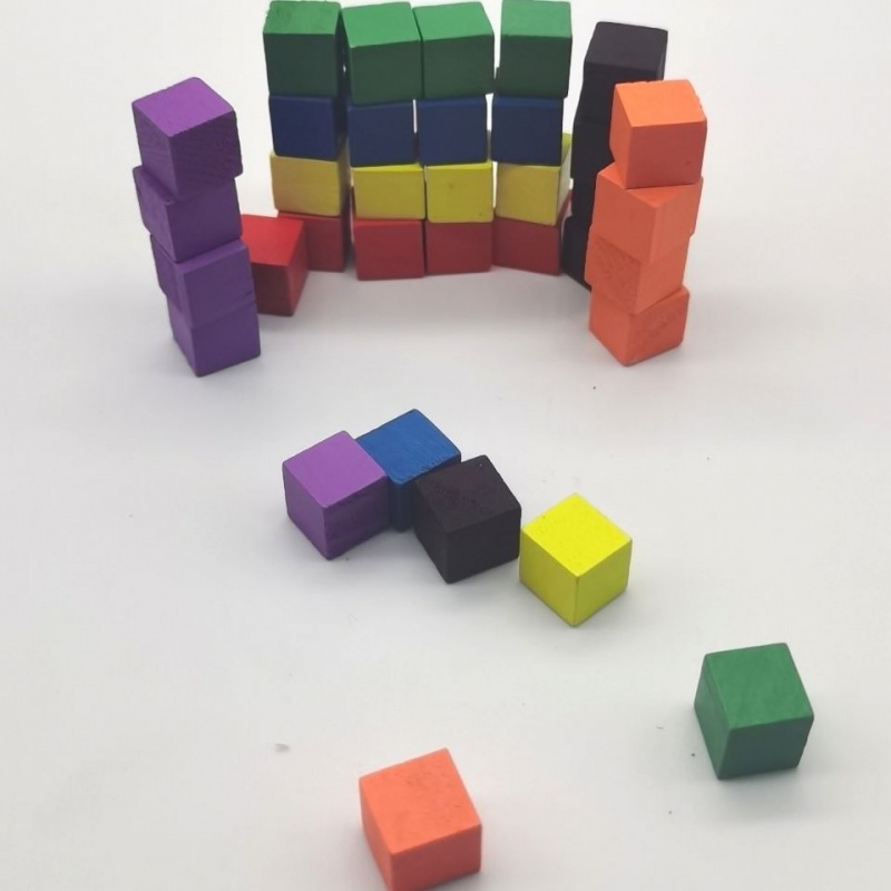 100 ピース/ロット 10 ミリメートルウッドキューブカラ - Board Game Bang のレビューと価格