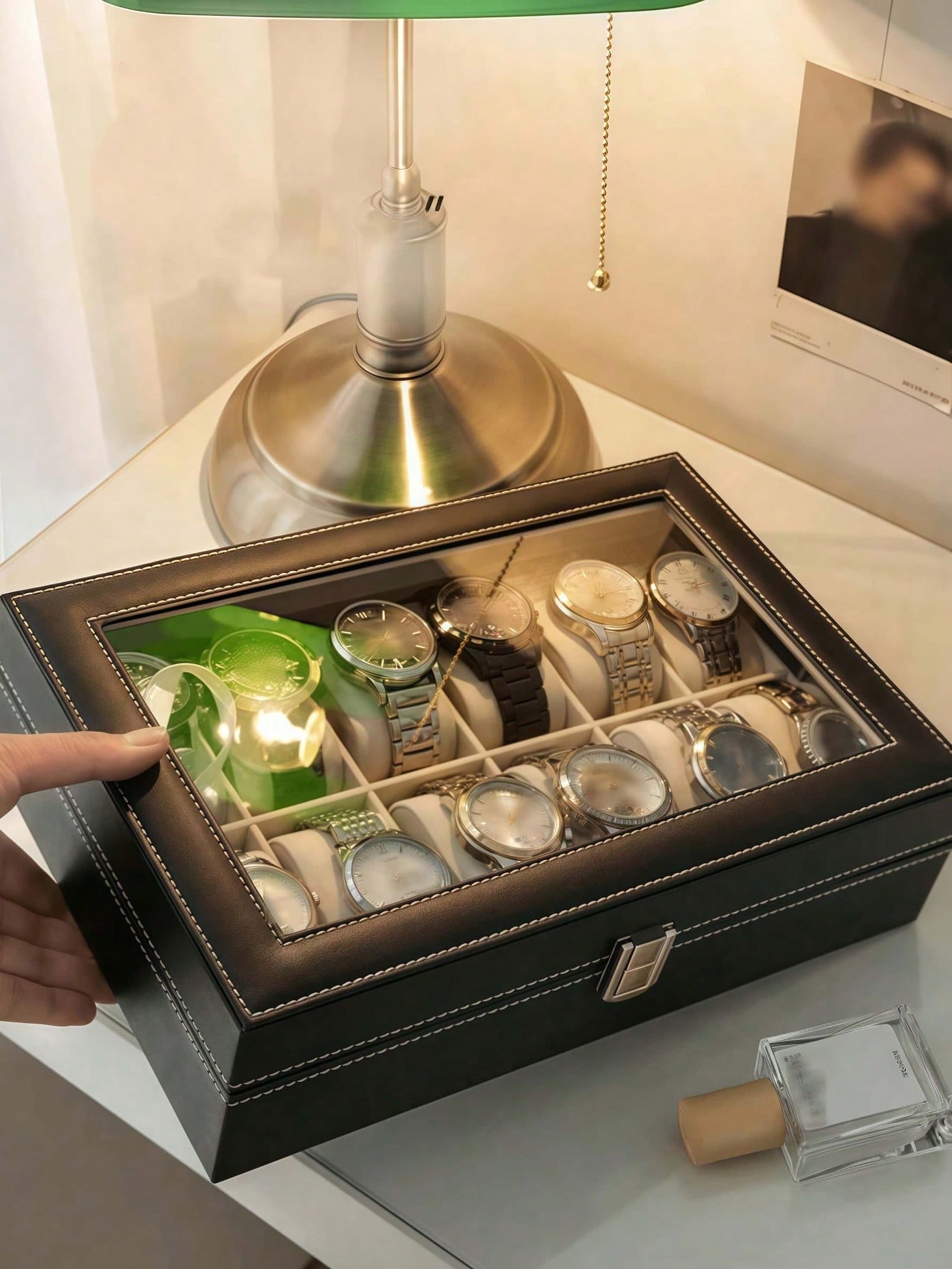 ロック付きレザー時計ボックス、大容量時計ディスプレイケース、 - Token Tray Organizer のレビューと価格